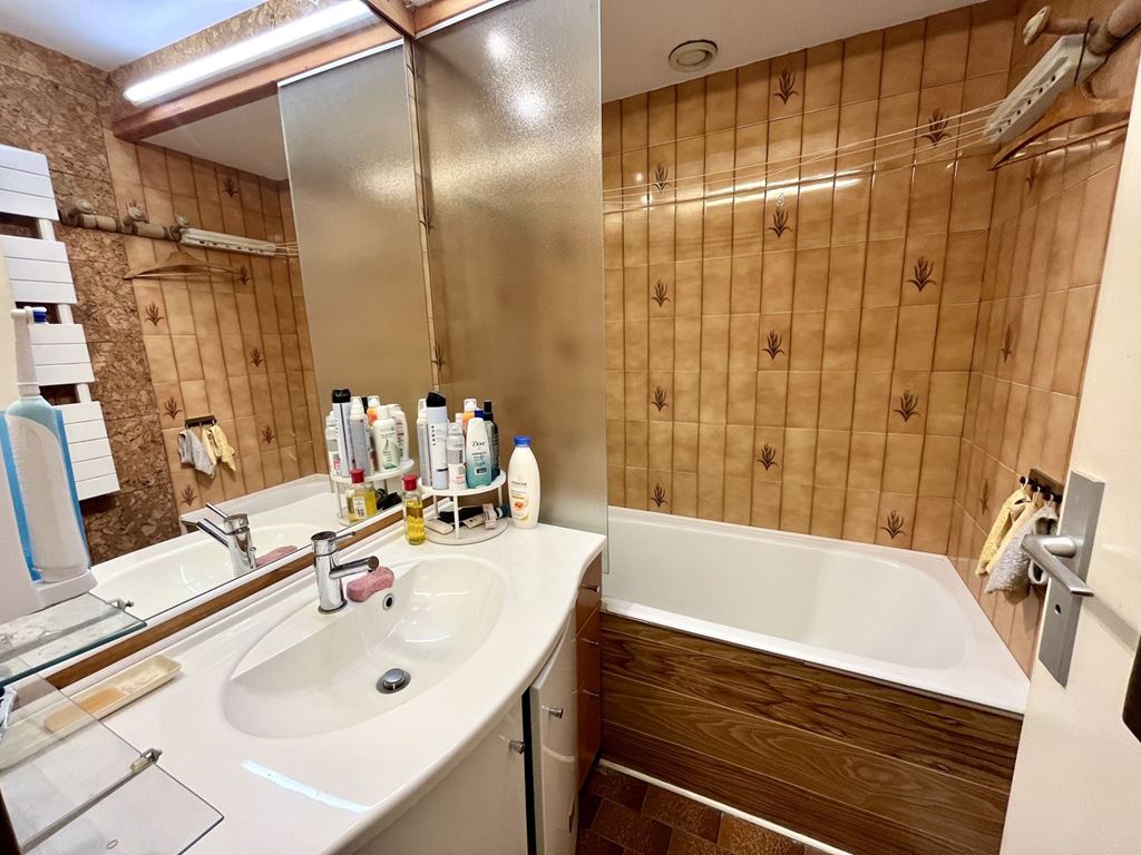 Appartement LAVEISSIERE (15300) L'AGENCE IMMO