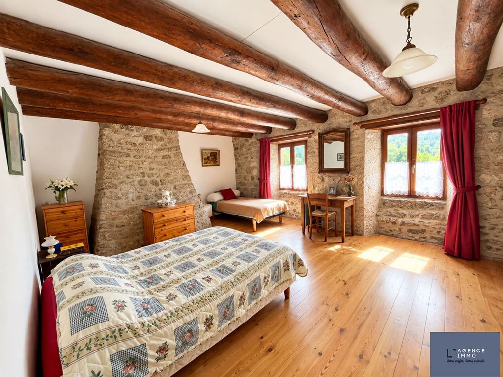 Corps de ferme ST LAURENT DE VEYRES (48310) L'AGENCE IMMO